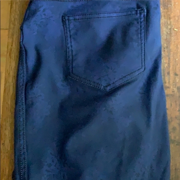 Flip Side_Reversible Jeans, Blue & light Floral - Picture 8 of 11